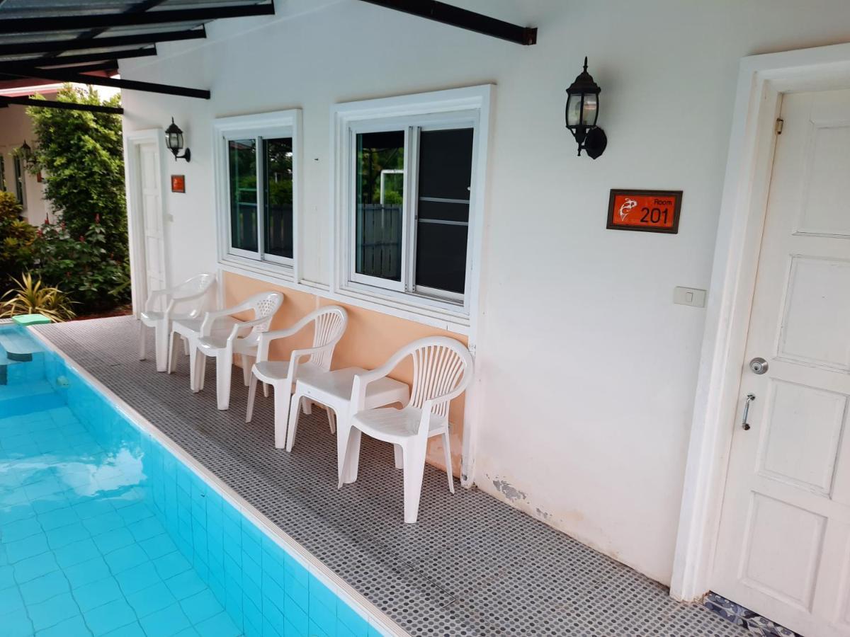 Fancy Carp Resort Cha-Am Buitenkant foto