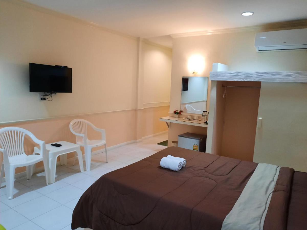 Fancy Carp Resort Cha-Am Buitenkant foto