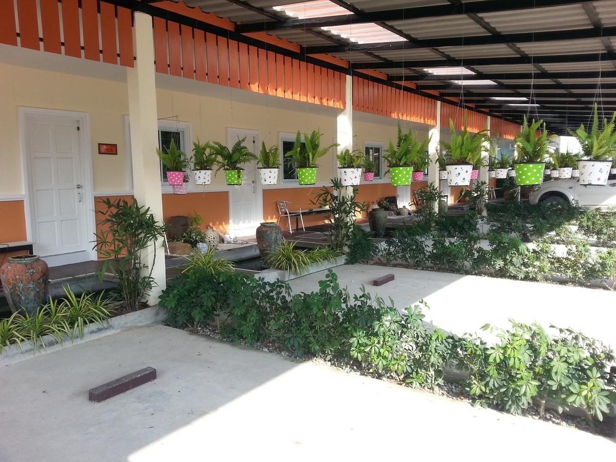 Fancy Carp Resort Cha-Am Buitenkant foto