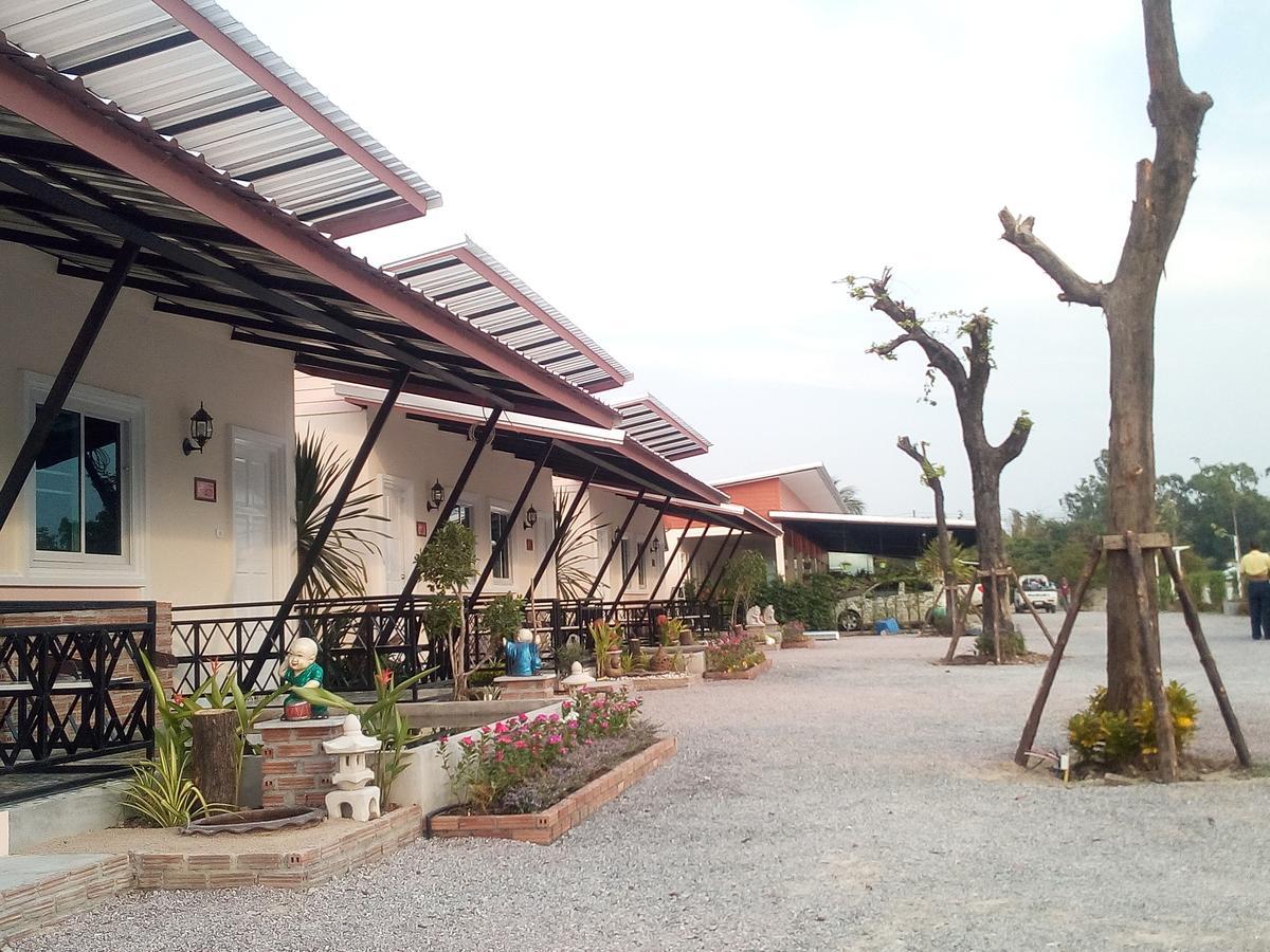Fancy Carp Resort Cha-Am Buitenkant foto