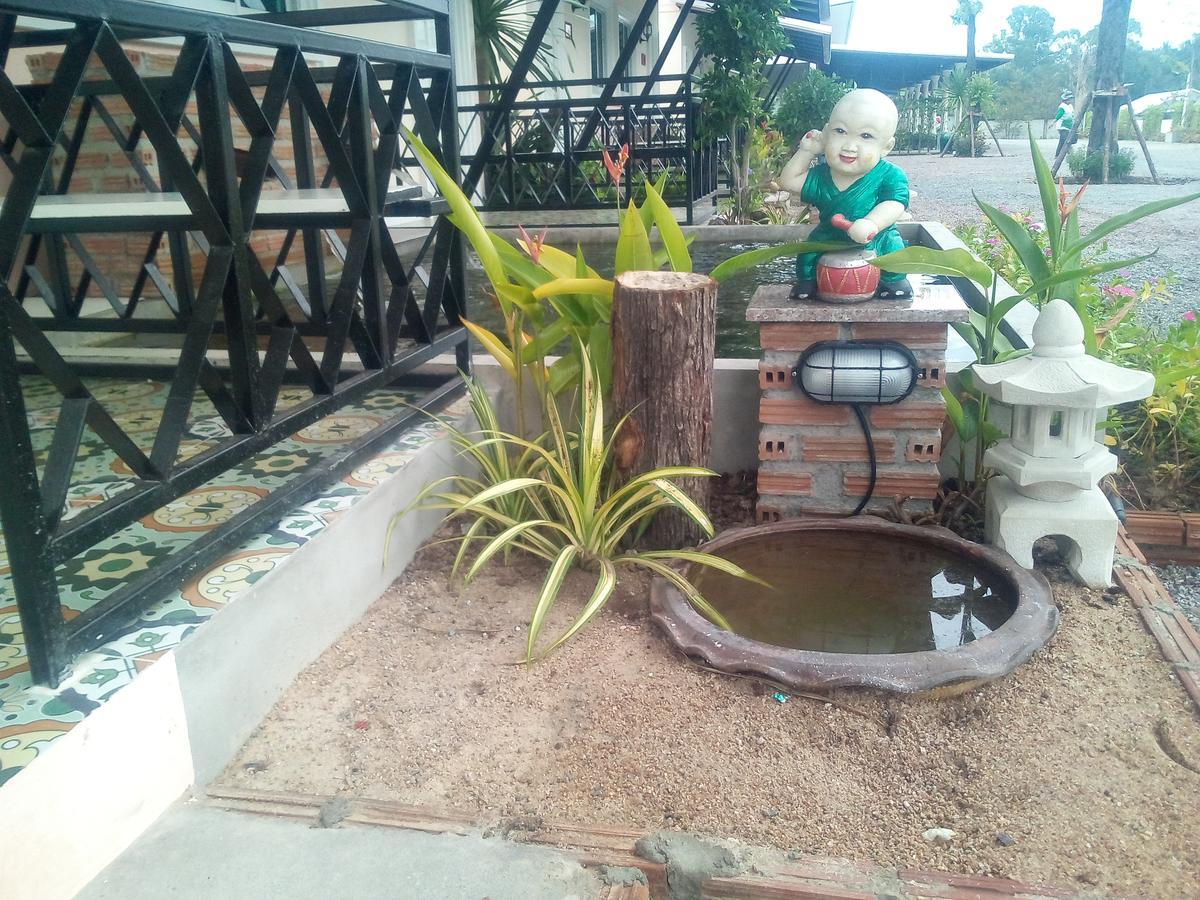 Fancy Carp Resort Cha-Am Buitenkant foto