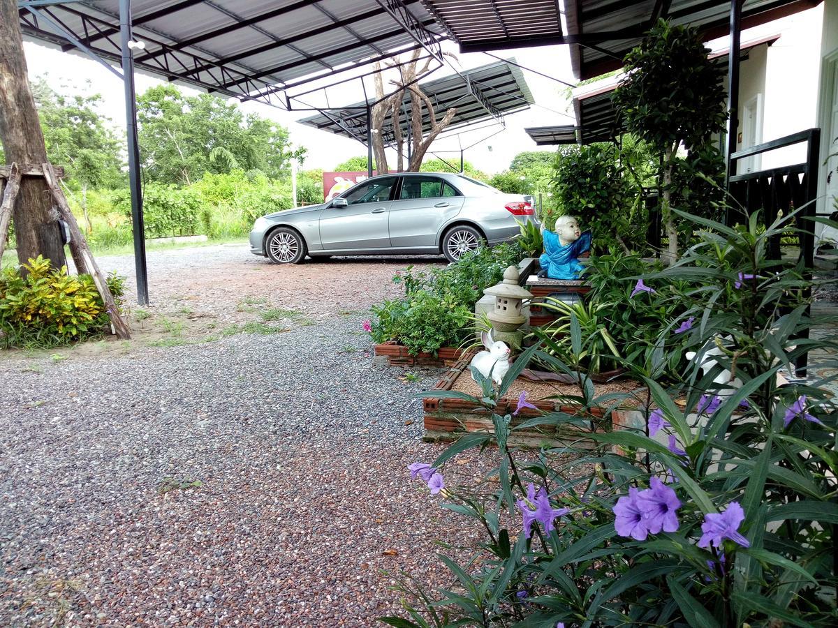 Fancy Carp Resort Cha-Am Buitenkant foto