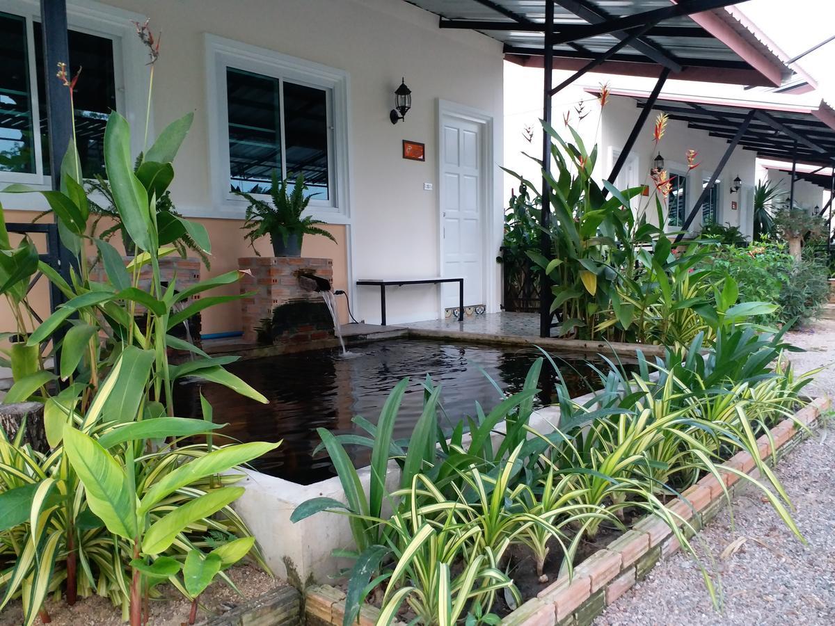 Fancy Carp Resort Cha-Am Buitenkant foto