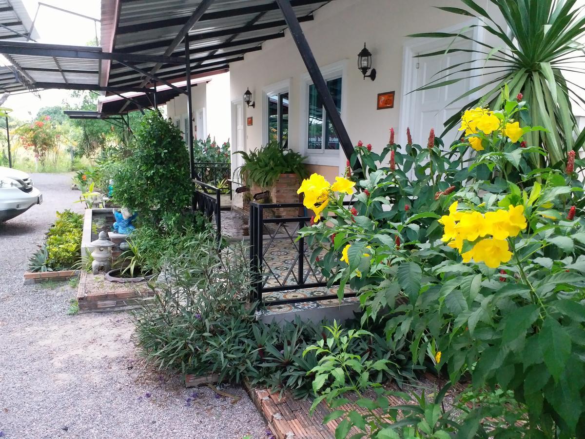 Fancy Carp Resort Cha-Am Buitenkant foto