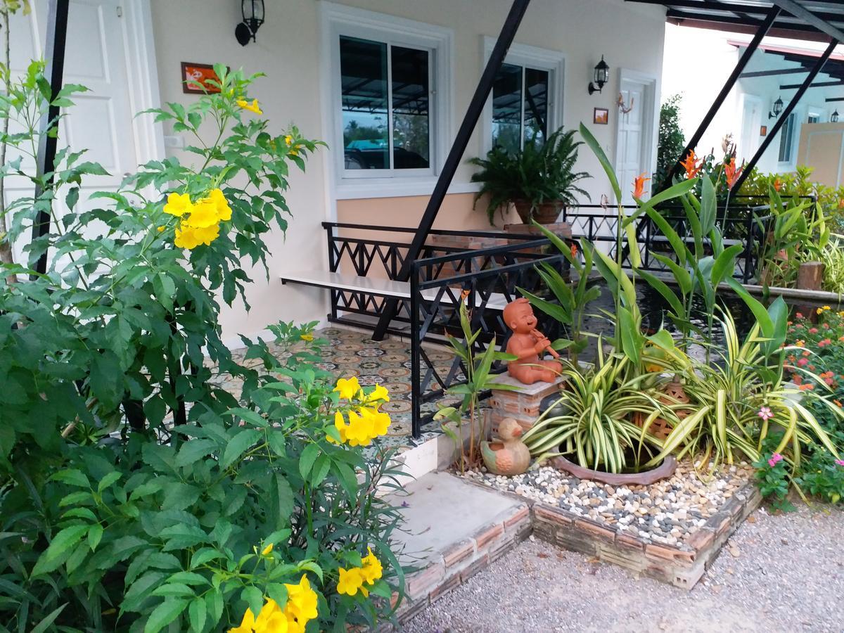 Fancy Carp Resort Cha-Am Buitenkant foto