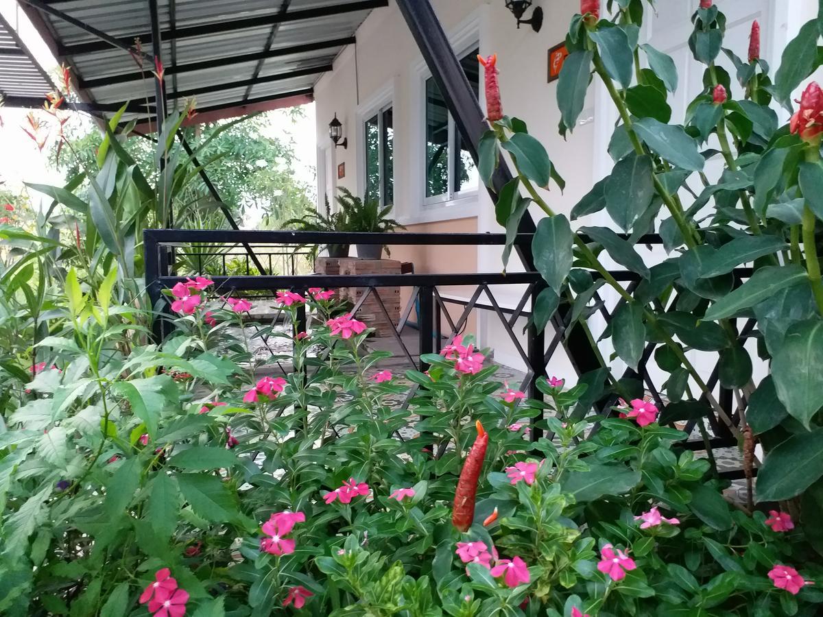 Fancy Carp Resort Cha-Am Buitenkant foto